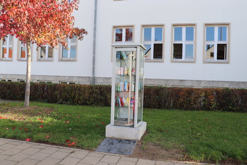 Bücherregal Saarplatz